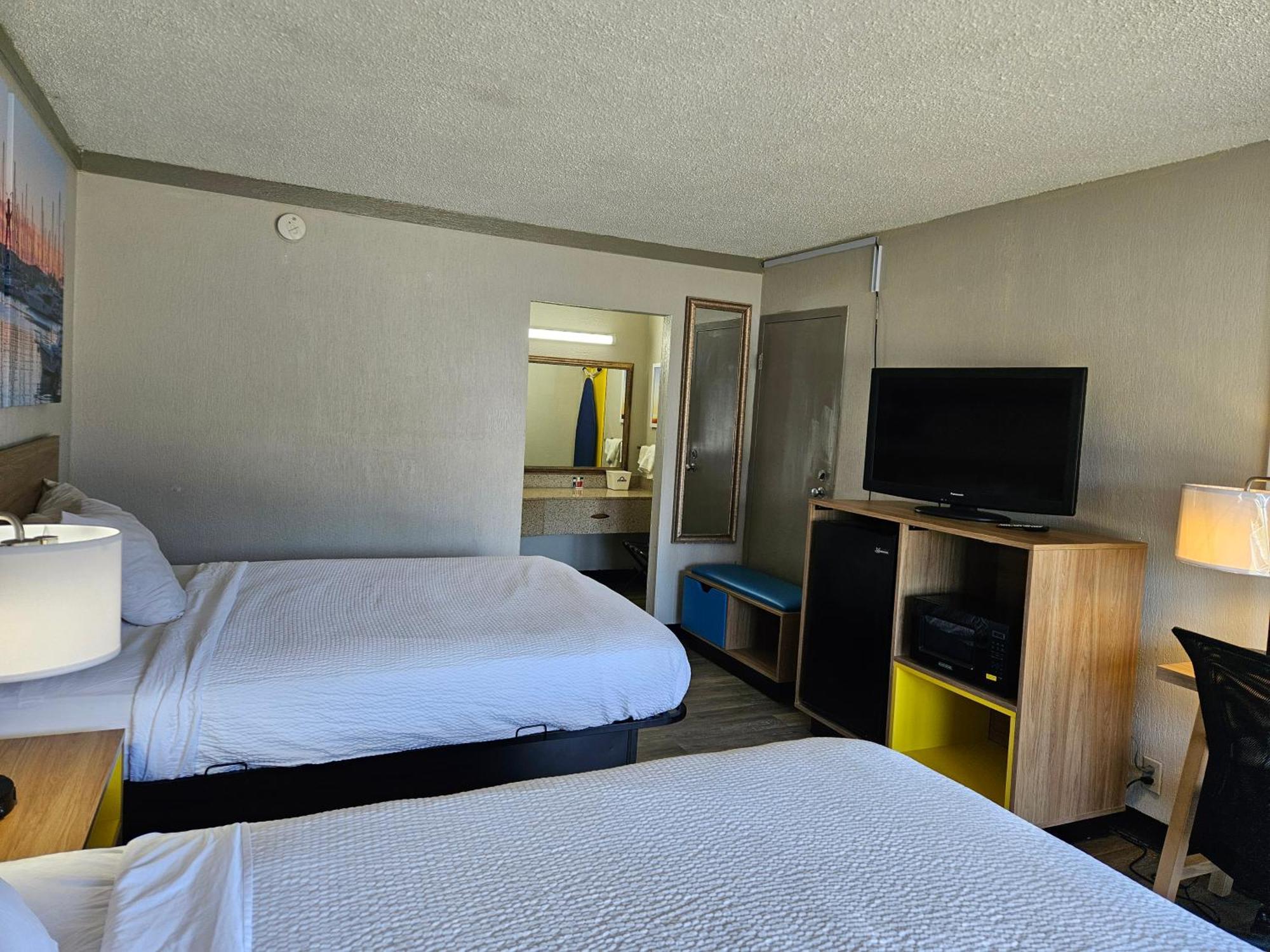 Days Inn By Wyndham Washington Exterior foto